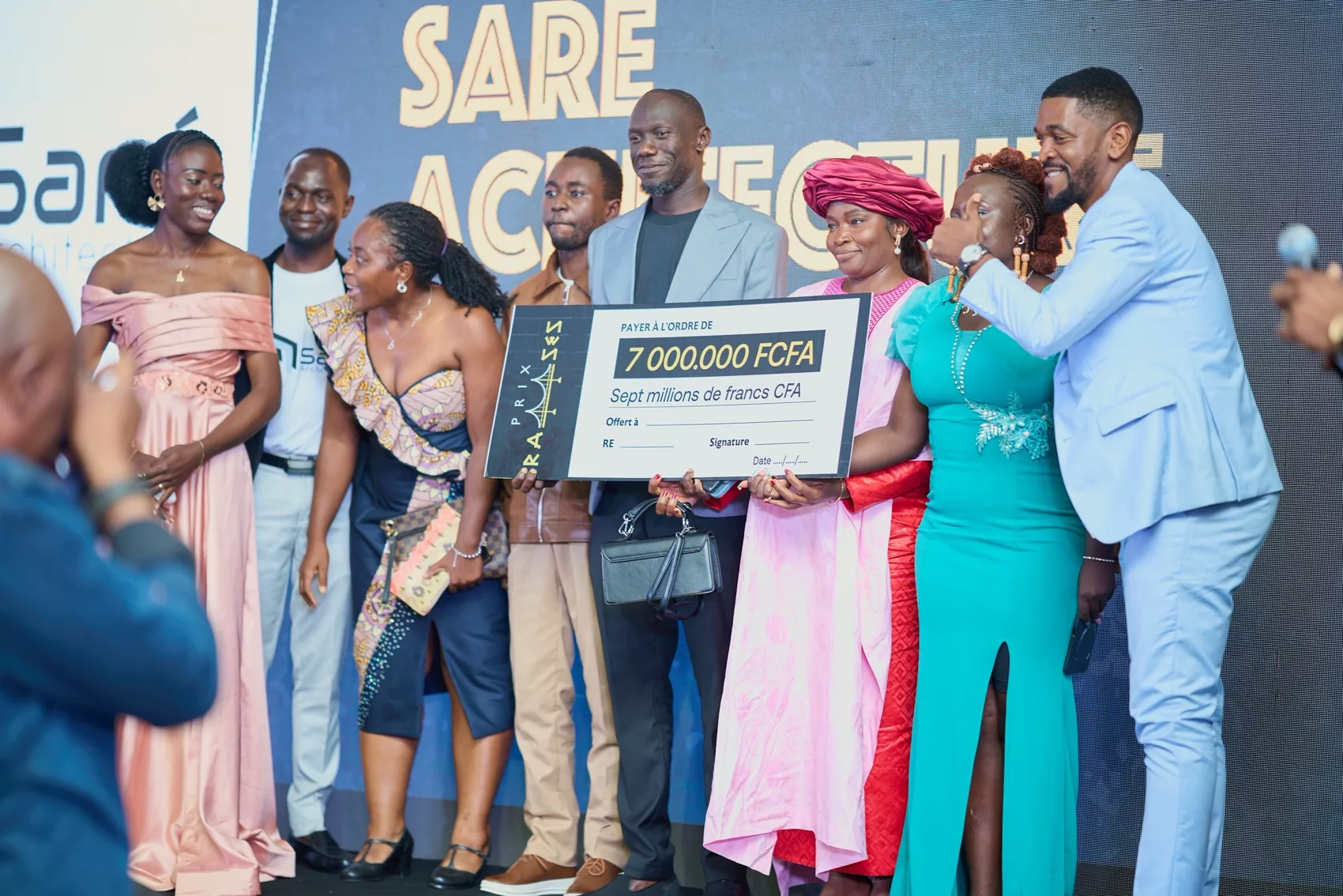 L'équipe de Saré Architecture lors d'une remise de prix.